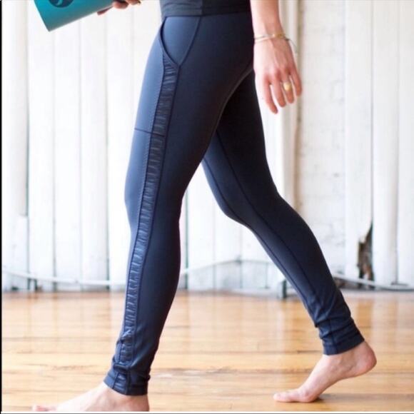 LULULEMON Navy Blue Ruched Tuxedo Satin Stripe Leggings Pockets 4 Yoga Pant - Picture 9 of 13